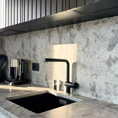 Fillhus بوزنان